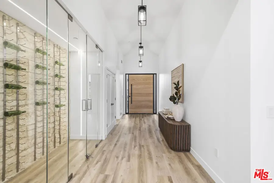 17337 Tiara Street, Encino, CA 91316 - #2