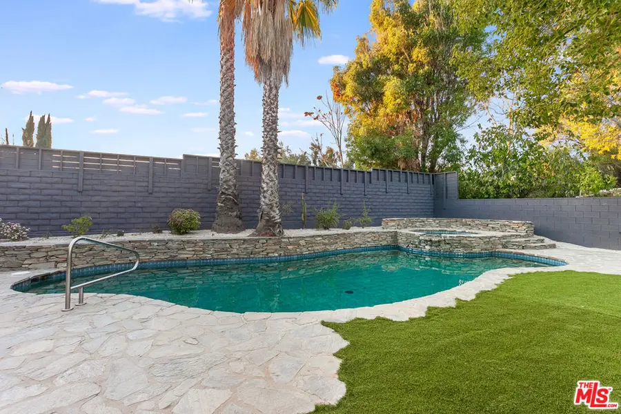 10649 Willowbrae Avenue, Chatsworth, CA 91311 - #3