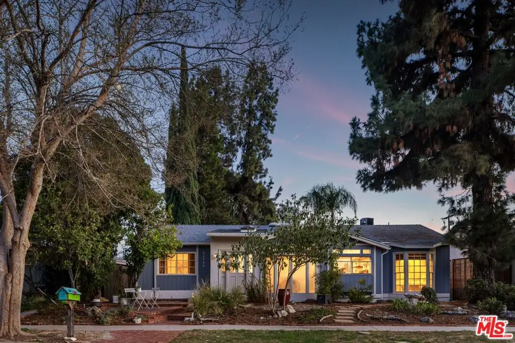 22706 Martha Street, Woodland Hills, CA 91367 - #1