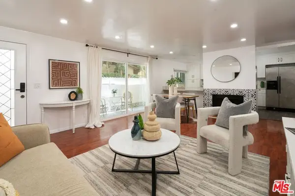 1917 11th Street #2, Santa Monica, CA 90404