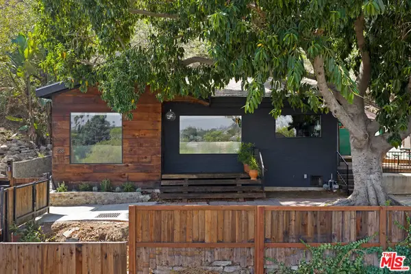 238 Furness Avenue, Los Angeles, CA 90042