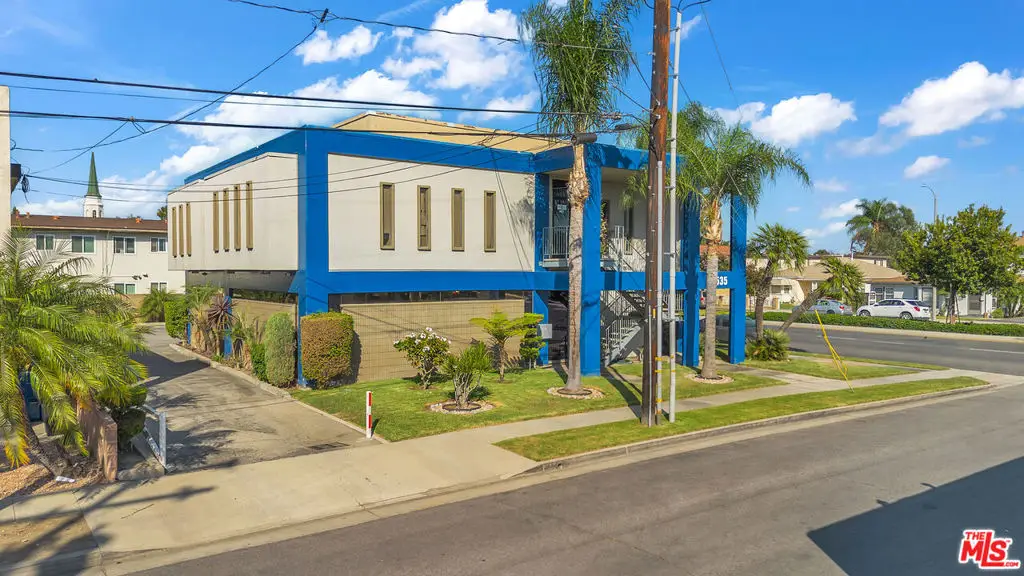 10535 Paramount Boulevard, Downey, CA 90241 - #1