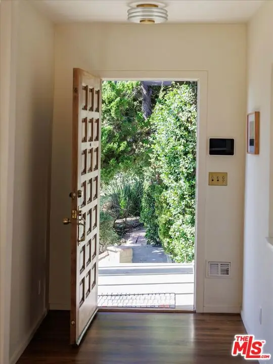1011 W Mountain Street, Glendale, CA 91202 - #3