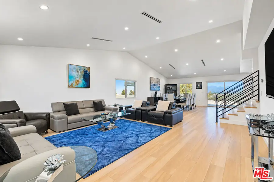 13038 Garris Avenue, Granada Hills, CA 91344 - #3