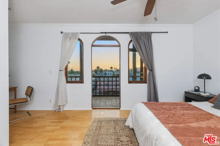 828 N Hudson Avenue #214, Los Angeles, CA 90038 - #3