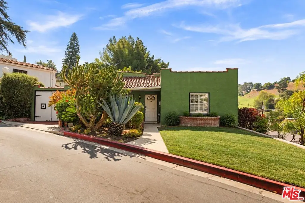 1540 Stanford Drive, Glendale, CA 91205 - #1