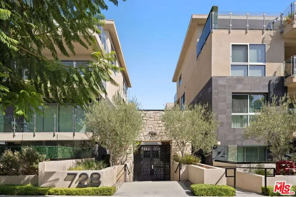 728 N Sweetzer Avenue #402, West Hollywood, CA 90069 - #1