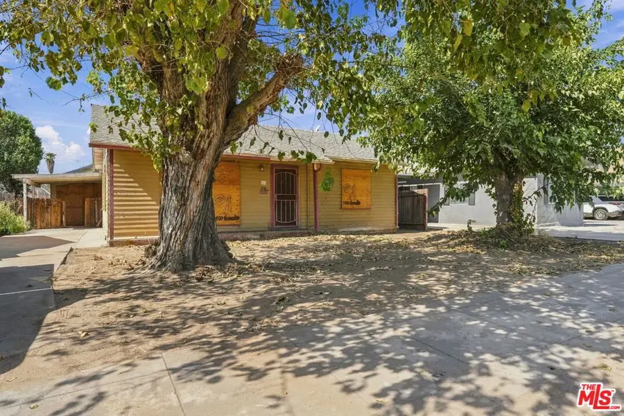 528 S D Street, Exeter, CA 93221 - #2