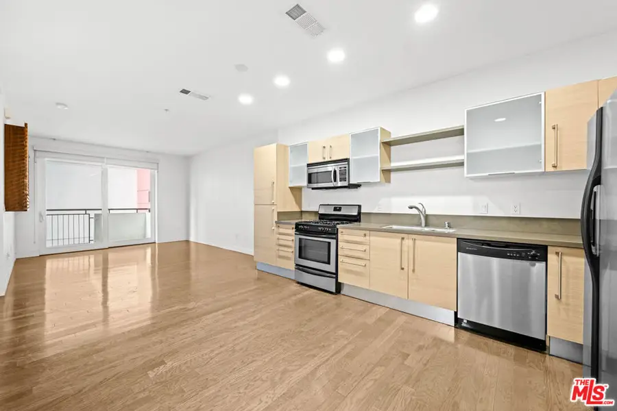 1234 Wilshire Boulevard #422, Los Angeles, CA 90017 - #2