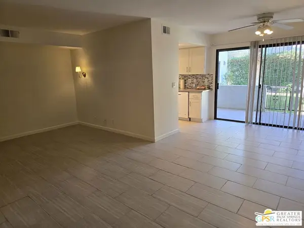 5301 E Waverly Drive #219, Palm Springs, CA 92264