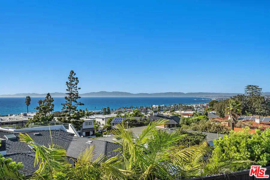 241 Calle Mayor, Redondo Beach, CA 90277 - #2
