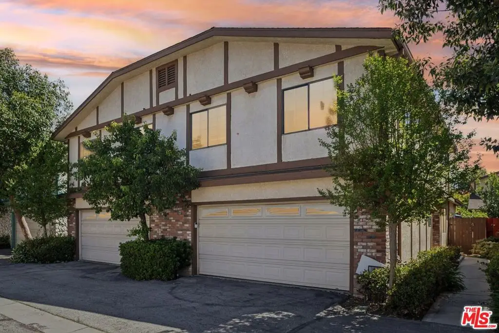18424 Keswick Street #12, Reseda, CA 91335 - #1