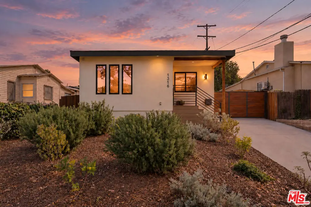 1316 N Chester Avenue, Inglewood, CA 90302 - #1