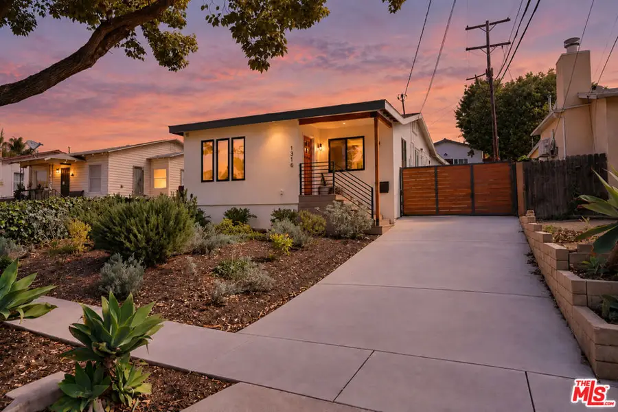 1316 N Chester Avenue, Inglewood, CA 90302 - #2