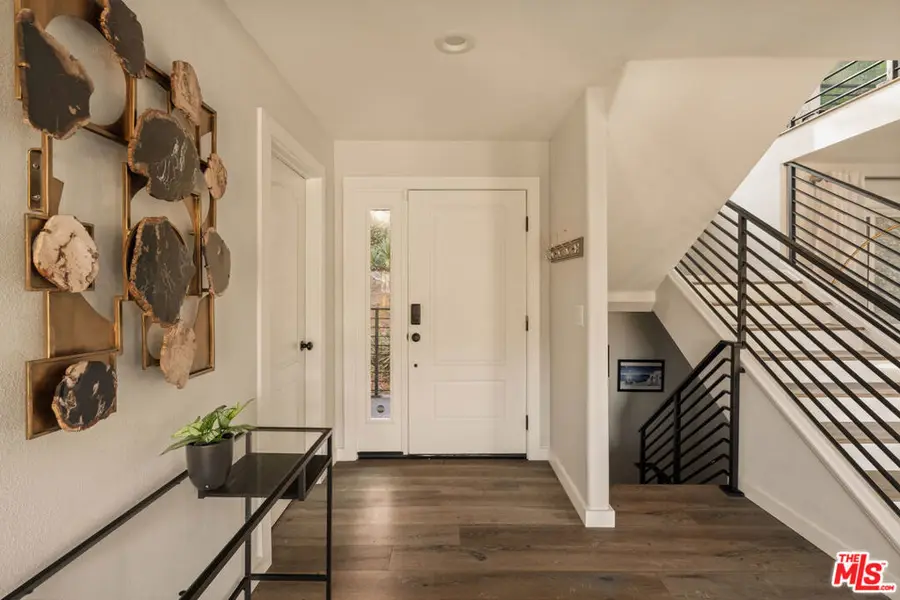 1664 Gladys Drive, Glendale, CA 91206 - #3