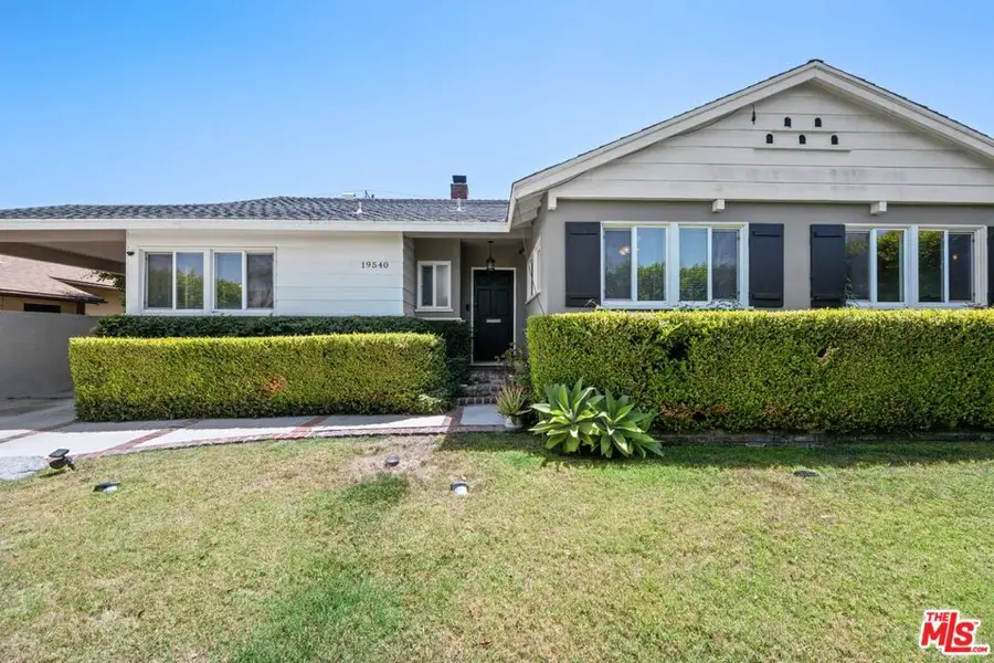 19540 Gilmore Street, Reseda, CA 91335 - #2