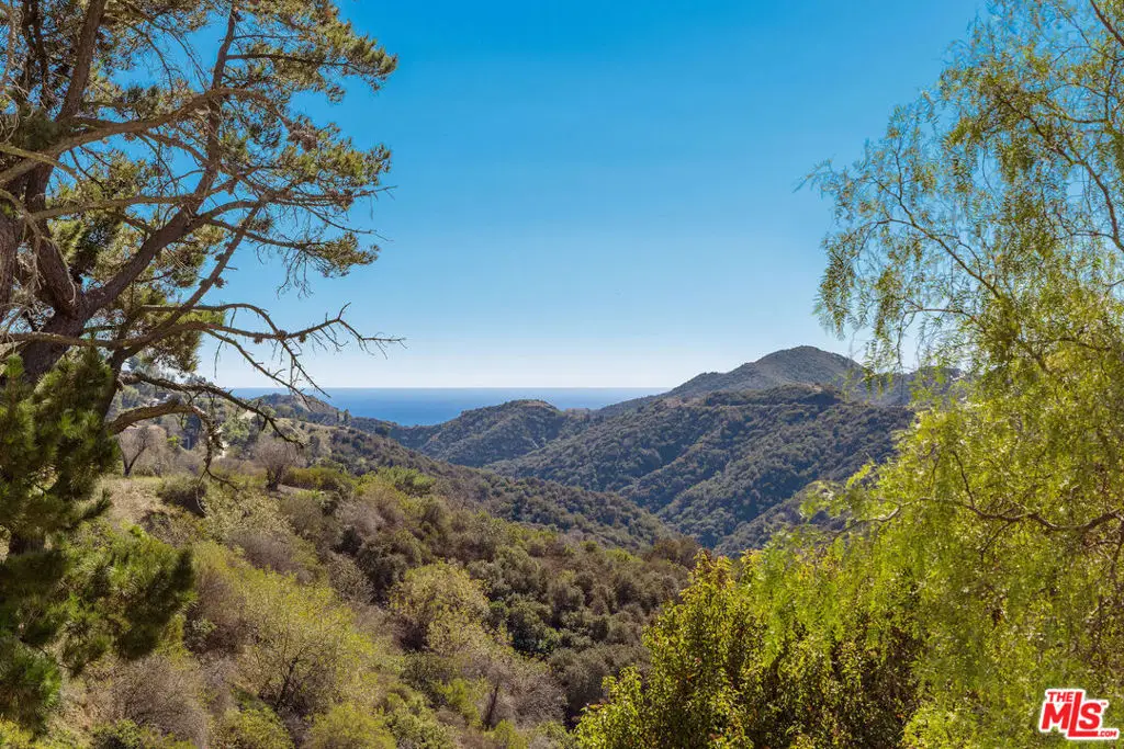 2385 Roscomare Road #B2, Los Angeles, CA 90077 - #1