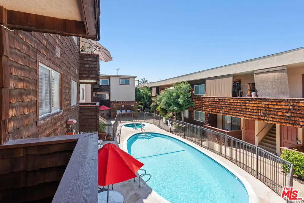 5414 Newcastle Avenue #19, Encino, CA 91316 - #1