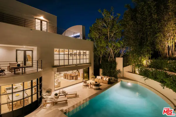 255 S Bentley Avenue, Los Angeles, CA 90049