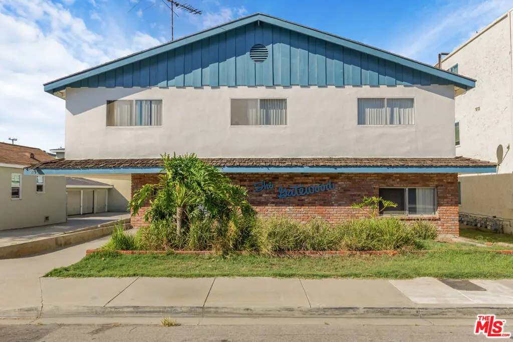 2609 Gates Avenue, Redondo Beach, CA 90278 - #1