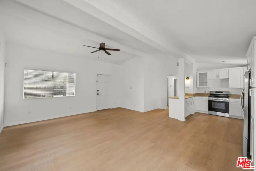 7853 Bothwell Road, Reseda, CA 91335 - #3