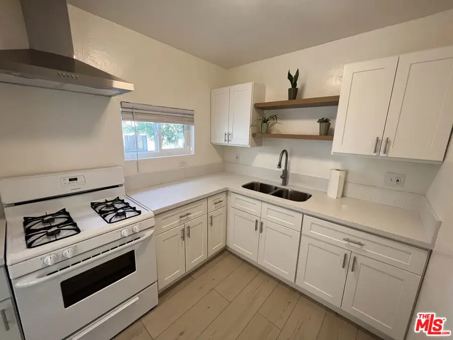 831 L Street, Bakersfield, CA 93304 - #3
