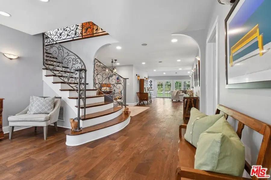 12359 Califa Street, Valley Village, CA 91607 - #2