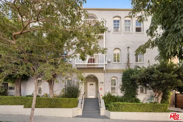 142 N Rampart Boulevard, Los Angeles, CA 90026