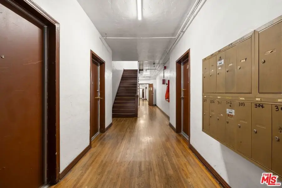 142 N Rampart Boulevard, Los Angeles, CA 90026 - #3