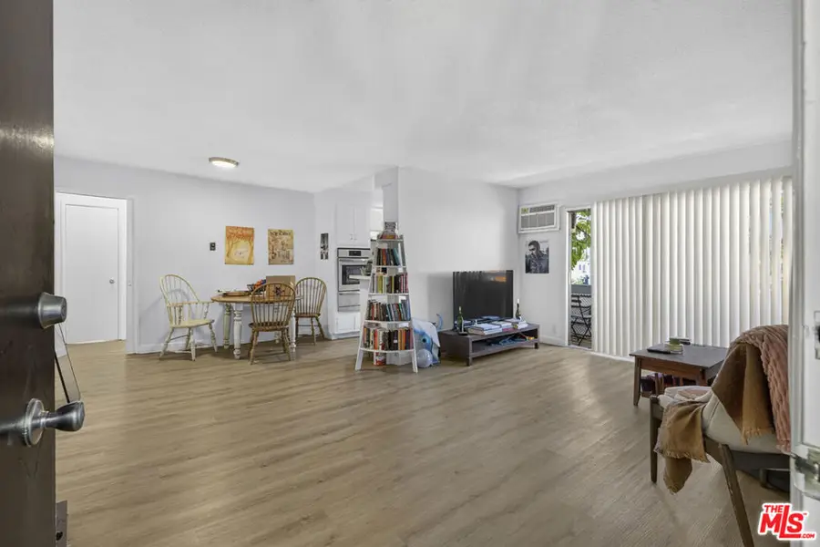 1432 N Fairfax Avenue, Los Angeles, CA 90046 - #2
