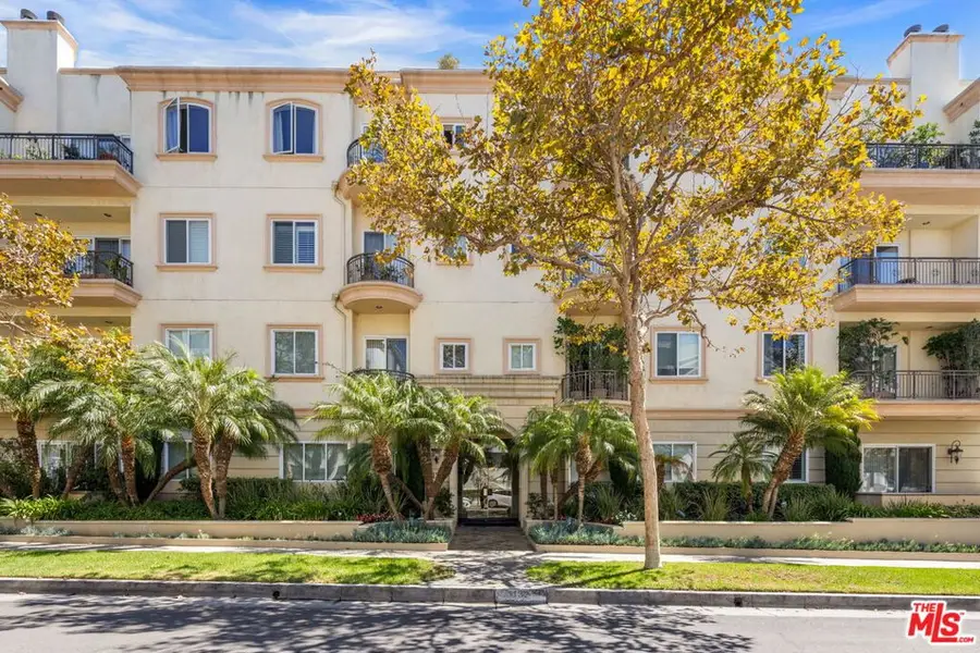 132 S Maple Drive #PH3, Beverly Hills, CA 90212 - #2