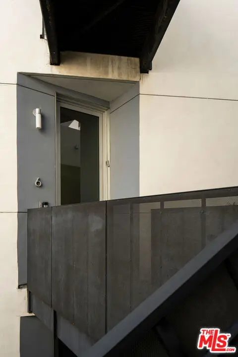 616 N Croft Avenue #6, Los Angeles, CA 90048 - #3