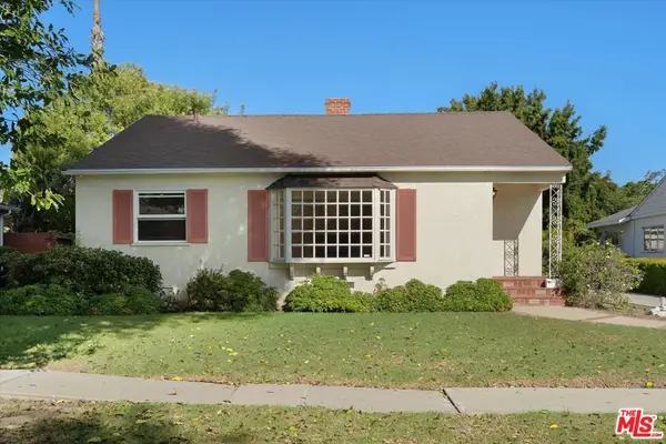 11827 Stanwood Drive, Los Angeles, CA 90066