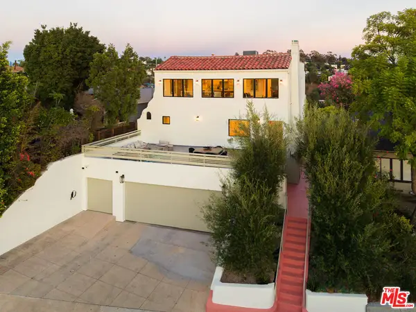 1876 Lemoyne Street, Los Angeles, CA 90026