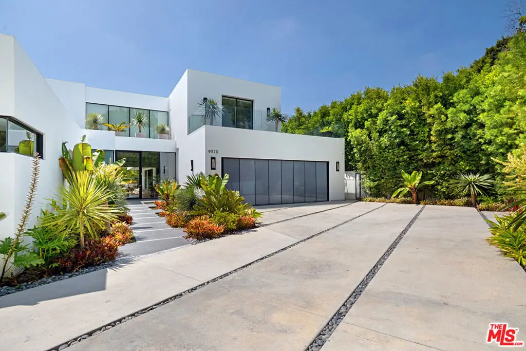 9570 Sunset Boulevard, Beverly Hills, CA 90210 - #1