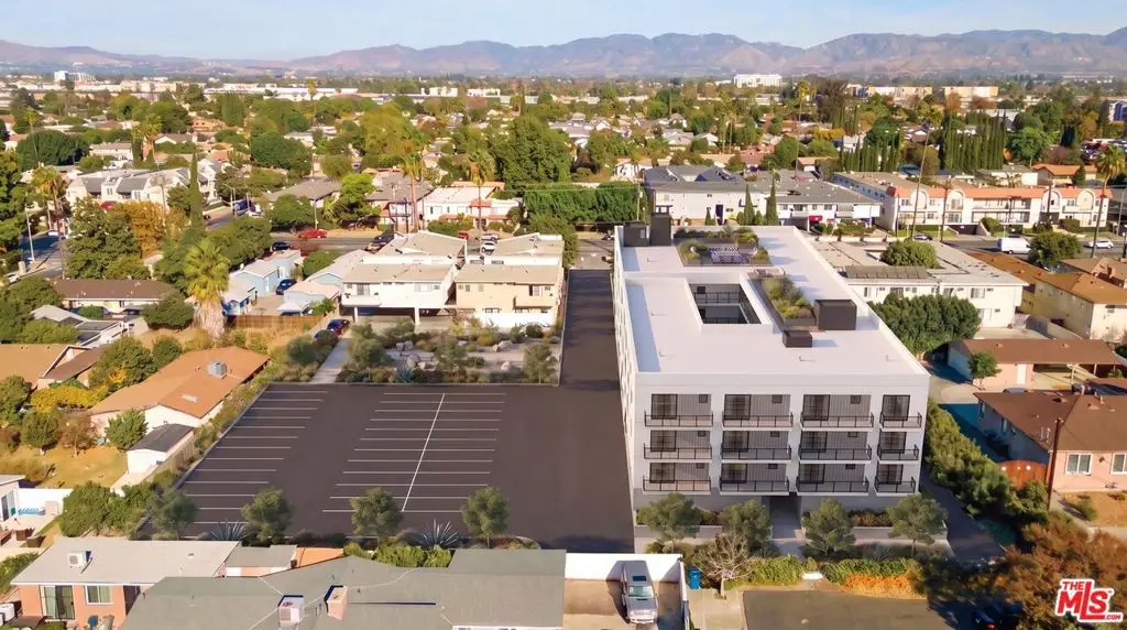 13840 Sherman Way, Van Nuys, CA 91405 - #1