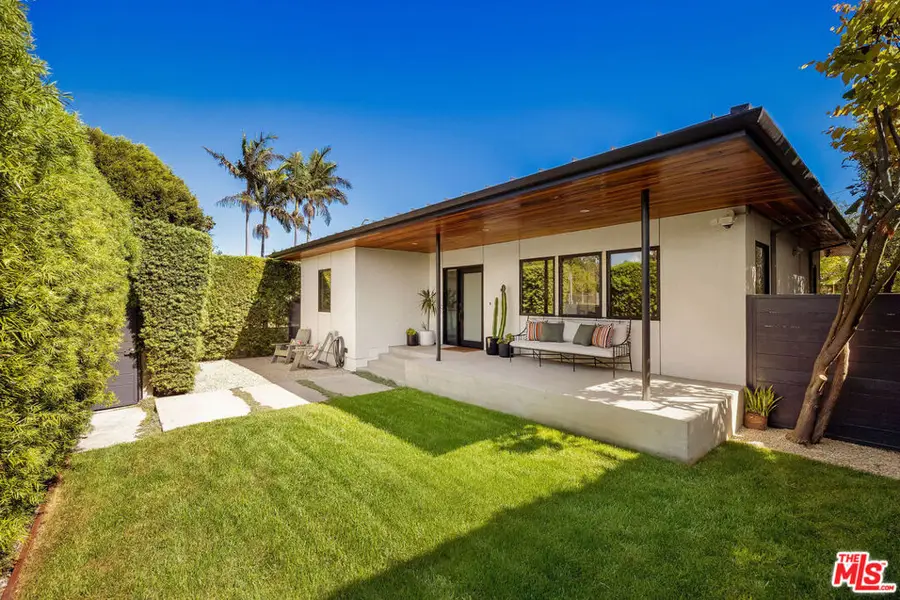 870 Rose Avenue, Venice, CA 90291 - #2
