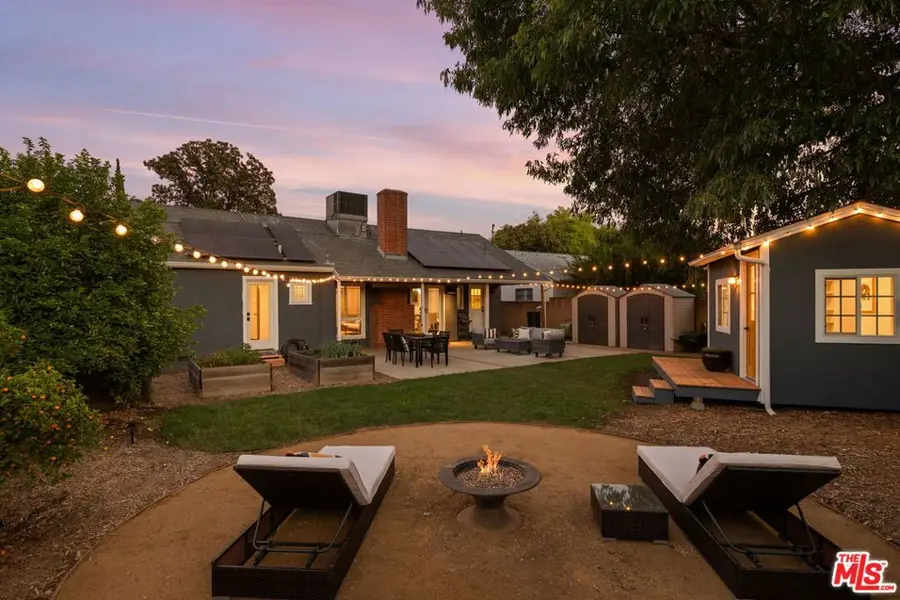 7033 Quartz Avenue, Winnetka, CA 91306 - #2