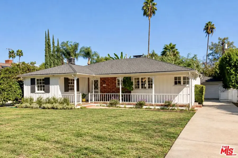 5426 Radford Avenue, Valley Village, CA 91607 - #2