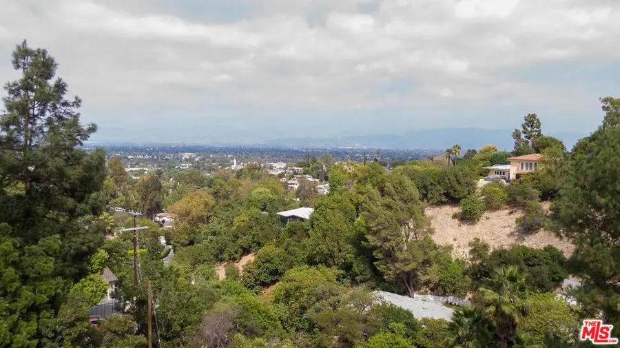 3923 Deer Avenue, Sherman Oaks, CA 91423 - #3