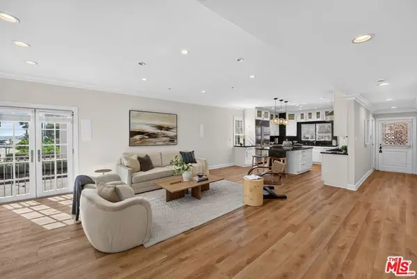 6220 Pacific Avenue #102, Playa Del Rey, CA 90293