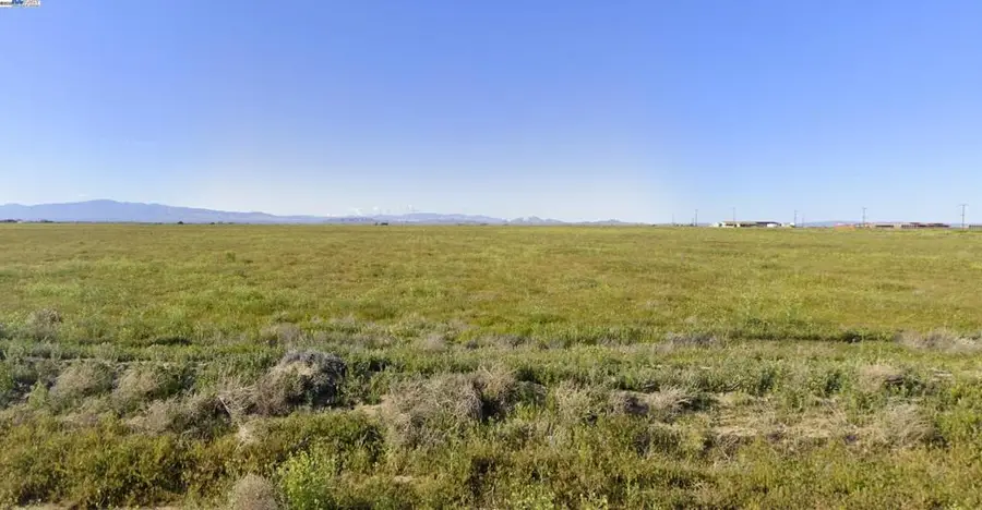 3268-016-027, Lancaster, CA 93536 - Image #2