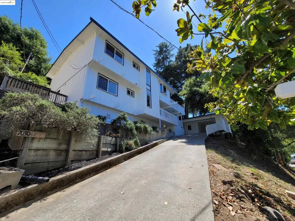 7030 Snake Rd, Oakland, CA 94611 - #1