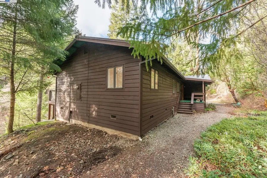 540 540 Lost Bridge Rd, Lewiston, CA 96052 - #2