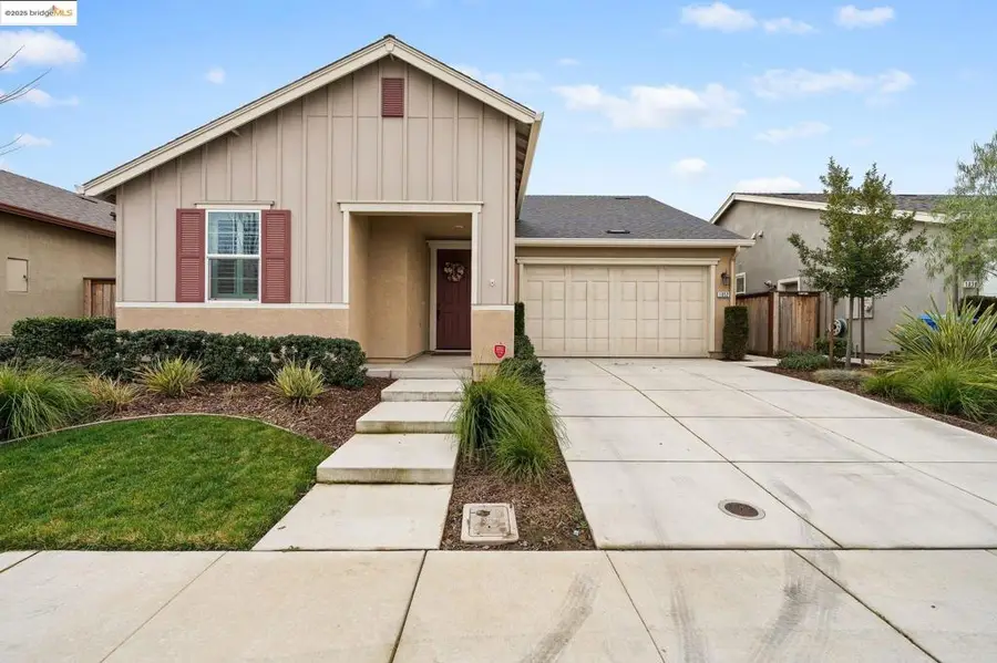 1052 Camborne Dr, Manteca, CA 95336 - Image #3