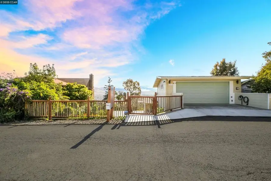 5929 Harbor View Ave, San Pablo, CA 94806 - Image #2