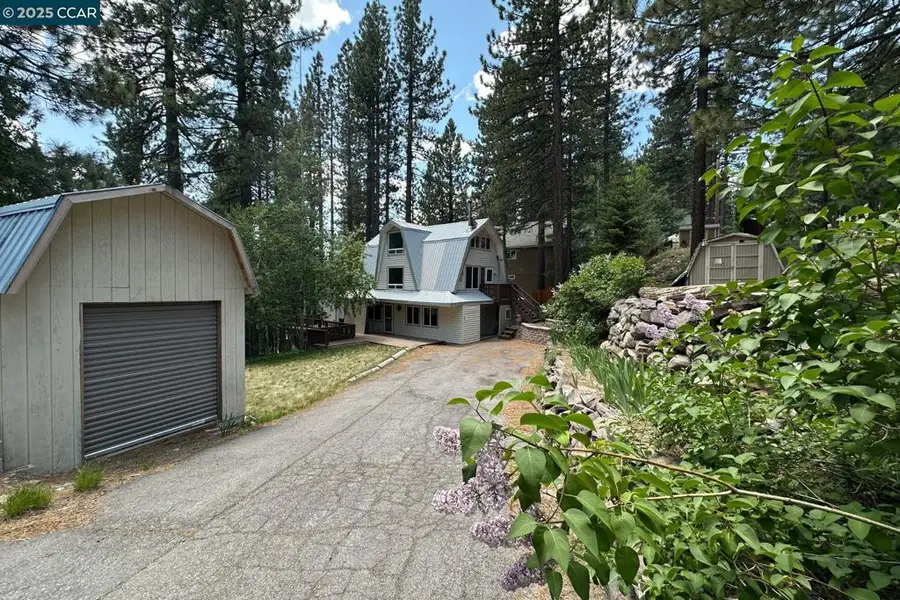 12255 Sierra Dr, Truckee, CA 96161 - Image #2