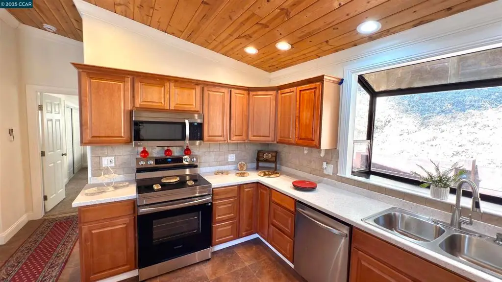 5935 Sunrise Ct, Lower Lake, CA 95457 - #1