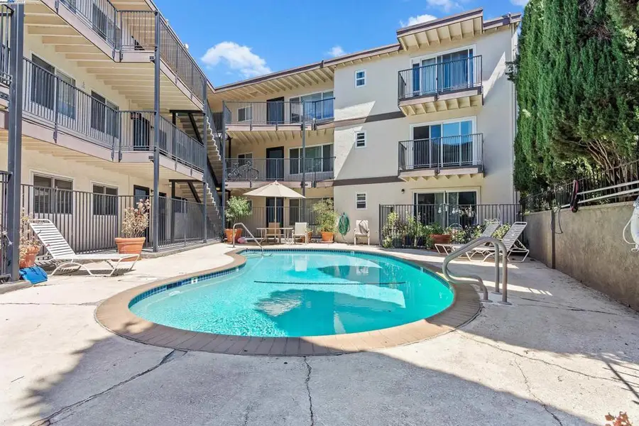 1743 Carmel Dr #9, Walnut Creek, CA 94596 - Image #2