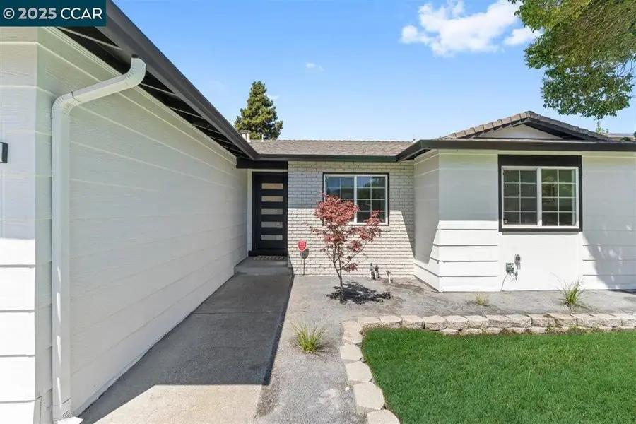 5040 Silverado Dr, Fairfield, CA 94534 - Image #3